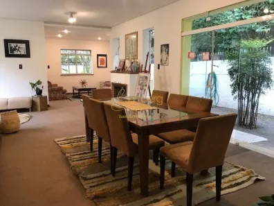 Casa com 3 Quartos para alugar, 180m² no Jardim Petrópolis, São Paulo