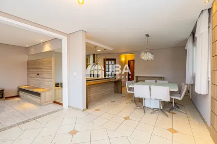 Casa com 4 Quartos à venda, 262m² no Mossunguê, Curitiba