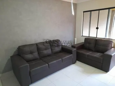 Casa com 3 Quartos para alugar, 193m² no Jardim Tókio, Londrina