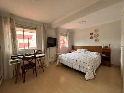 Sobrado com 3 Quartos à venda, 100m² no Cidade Industrial, Curitiba