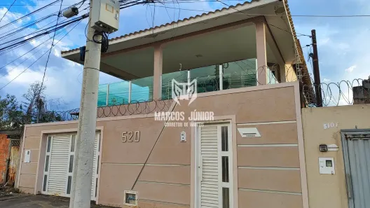 Casa com 3 Quartos à venda, 350m² no Maracanã, Montes Claros