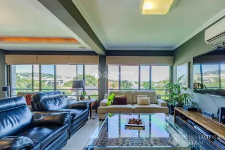 Apartamento com 3 Quartos à venda, 164m² no Vila Assunção, Porto Alegre