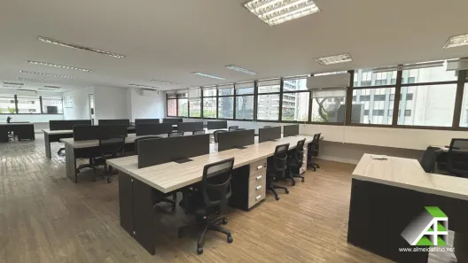 Sala Comercial com 1 Quarto para alugar, 133m² no Vila Olímpia, São Paulo