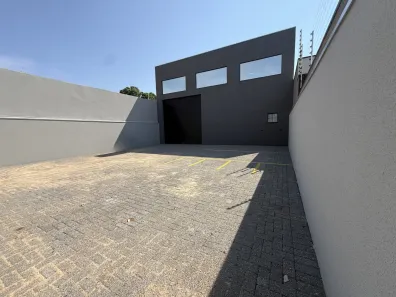Galpão/Depósito/Armazém para alugar, 130m² no Heimtal, Londrina