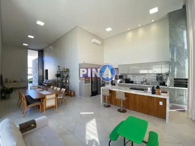 Casa de Condomínio com 3 Quartos à venda, 231m² no Fazenda Vau das Pombas, Goiânia