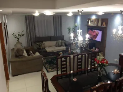 Sobrado com 3 Quartos à venda, 220m² no Rudge Ramos, São Bernardo do Campo