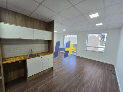 Sala Comercial para alugar, 42m² no Vila Gertrudes, São Paulo