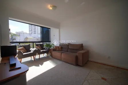 Apartamento com 3 Quartos à venda, 130m² no Petrópolis, Porto Alegre