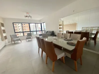 Apartamento com 3 Quartos para alugar, 136m² no Centro, Balneário Camboriú