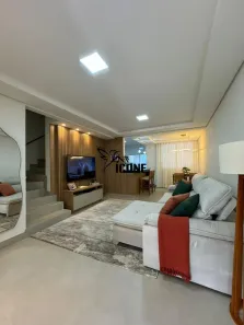 Sobrado com 3 Quartos à venda, 154m² no Grand Ville, Uberlândia