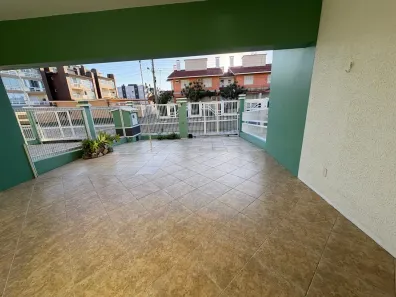 Sobrado com 3 Quartos à venda, 114m² no Capão Novo, Capão da Canoa