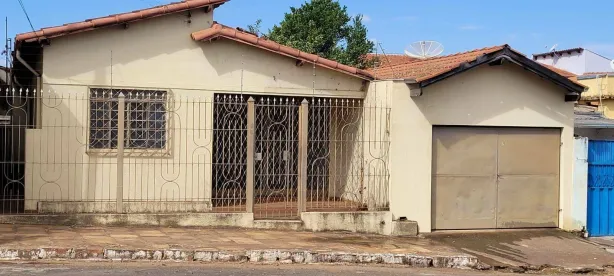 Casa com 2 Quartos à venda, 120m² no Centro, Anápolis