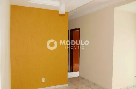 Apartamento com 3 Quartos à venda, 69m² no Segismundo Pereira, Uberlândia