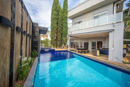 Casa de Condomínio com 4 Quartos à venda, 290m² no Chácara das Paineiras, Carapicuíba