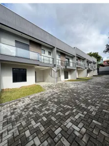 Sobrado com 3 Quartos à venda, 135m² no Tarumã, Curitiba