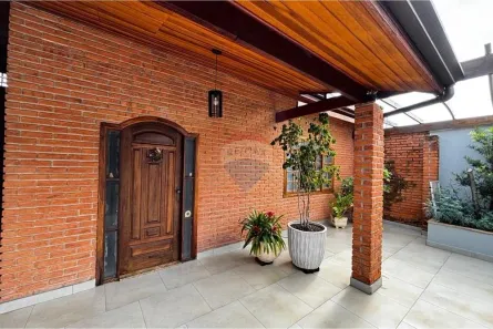 Casa com 3 Quartos à venda, 210m² no Chácara Floresta, Botucatu