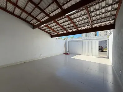Casa com 3 Quartos à venda, 120m² no São Mateus, Montes Claros