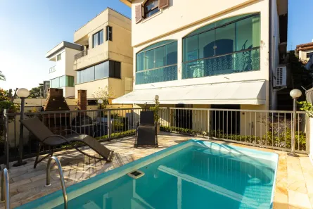Casa com 3 Quartos à venda, 282m² no Vila Romana, São Paulo