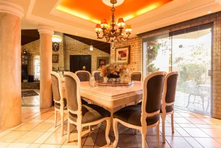 Casa com 4 Quartos à venda, 421m² no Ahú, Curitiba