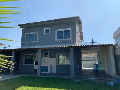 Casa com 5 Quartos à venda, 229m² no Cotia, Guapimirim