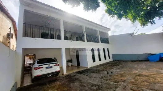 Sobrado com 3 Quartos à venda, 330m² no Jardim Paulista, Cuiabá