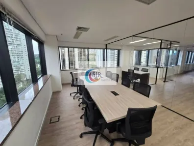 Sala Comercial para alugar, 240m² no Cidade Monções, São Paulo
