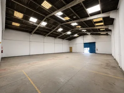 Galpão/Depósito/Armazém para alugar, 1050m² no Jardim São Jorge do Guapituba, Mauá