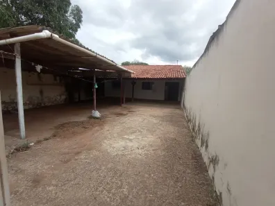 Casa com 3 Quartos à venda, 250m² no Vale do Sol, Brasília