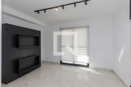 Kitnet com 1 Quarto à venda, 27m² no Santo Amaro, São Paulo