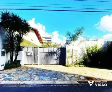 Ponto Comercial com 3 Quartos para alugar, 234m² no São Sebastião, Uberaba