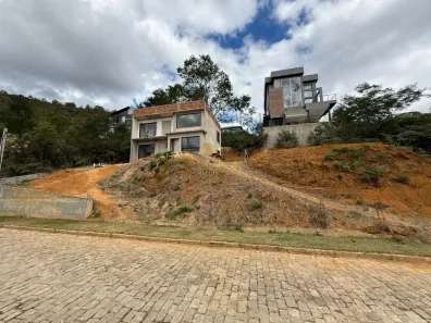 Casa de Condomínio com 3 Quartos à venda, 141m² no Albuquerque, Teresópolis