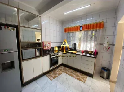 Casa com 4 Quartos à venda, 180m² no Vila Universal, Barueri