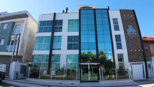 Apartamento com 2 Quartos para alugar, 90m² no Praia dos Amores, Balneário Camboriú