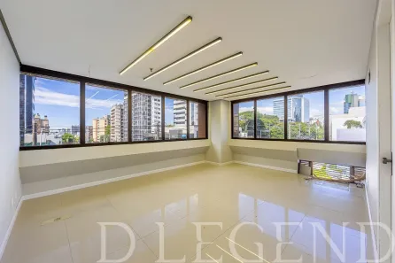 Sala Comercial para venda ou aluguel, 51m² no Auxiliadora, Porto Alegre