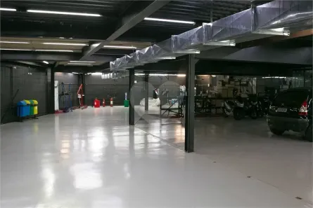 Galpão/Depósito/Armazém à venda, 2385m² no Ipiranga, São Paulo