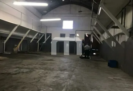Galpão/Depósito/Armazém à venda, 300m² no Cidade Mãe do Céu, São Paulo