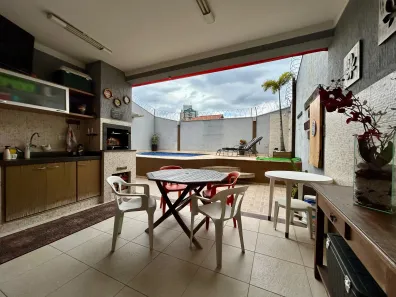 Sobrado com 4 Quartos à venda, 350m² no Vila Regente Feijó, São Paulo