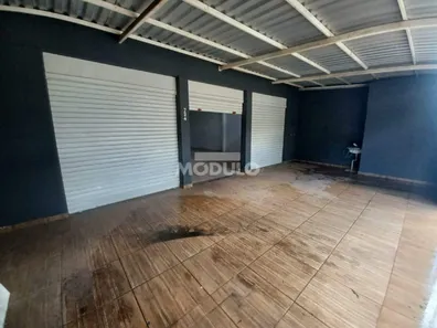 Galpão/Depósito/Armazém para alugar, 250m² no Laranjeiras, Uberlândia