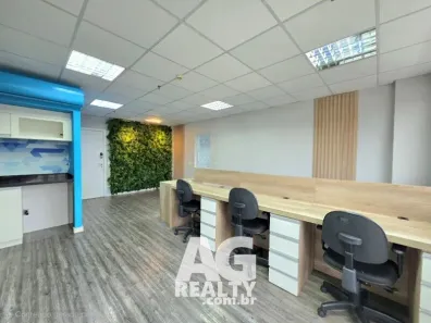 Sala Comercial para alugar, 120m² no Vila Andrade, São Paulo