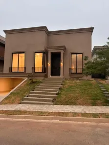 Casa de Condomínio com 3 Quartos à venda, 300m² no Núcleo Habitacional Sucuri, Cuiabá