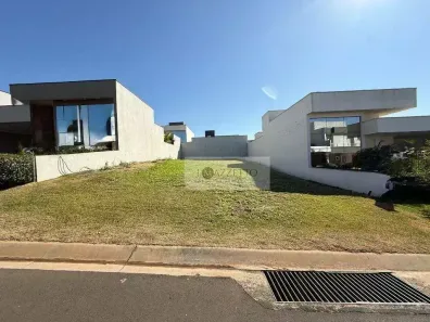 Lote/Terreno à venda, 300m² no Jardim Residencial Dona Lucilla, Indaiatuba