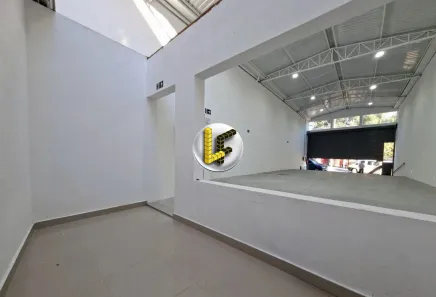 Galpão/Depósito/Armazém para alugar, 178m² no Cerâmica, São Caetano do Sul