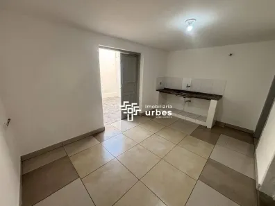 Casa com 2 Quartos para alugar, 161m² no Jardim Guanabara, Americana