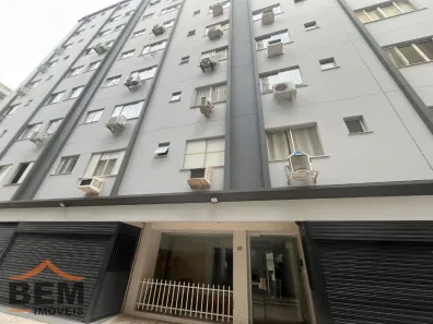 Apartamento com 3 Quartos para alugar, 92m² no Centro, Balneário Camboriú