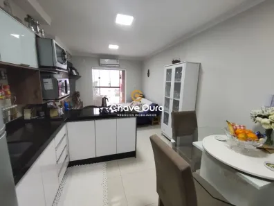 Apartamento com 2 Quartos à venda, 54m² no Neva, Cascavel
