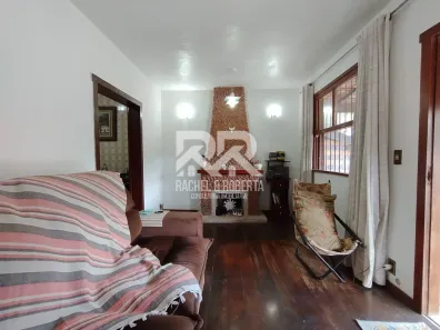 Casa com 4 Quartos à venda, 137m² no Vale do Paraíso, Teresópolis