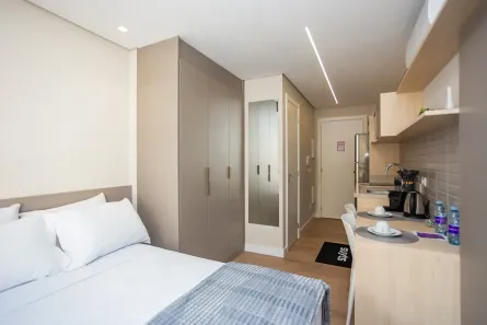 Apartamento com 1 Quarto para alugar, 18m² no Centro, Curitiba