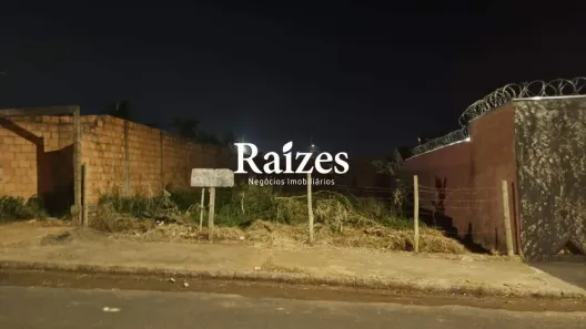 Lote/Terreno à venda, 250m² no São Jorge, Uberlândia