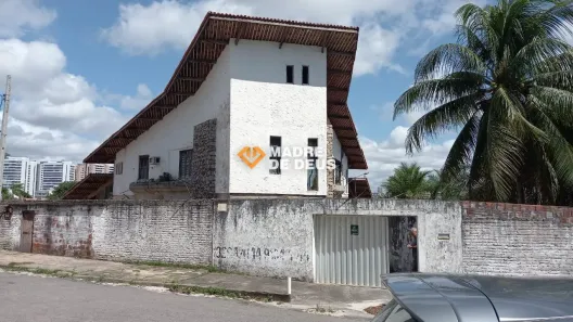 Casa com 4 Quartos à venda, 489m² no De Lourdes, Fortaleza