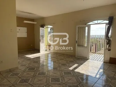 Casa com 3 Quartos para alugar, 200m² no Parque Santo Antônio, Jacareí